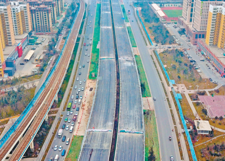 东三环世博大道快速化改造主线桥建成(图1)