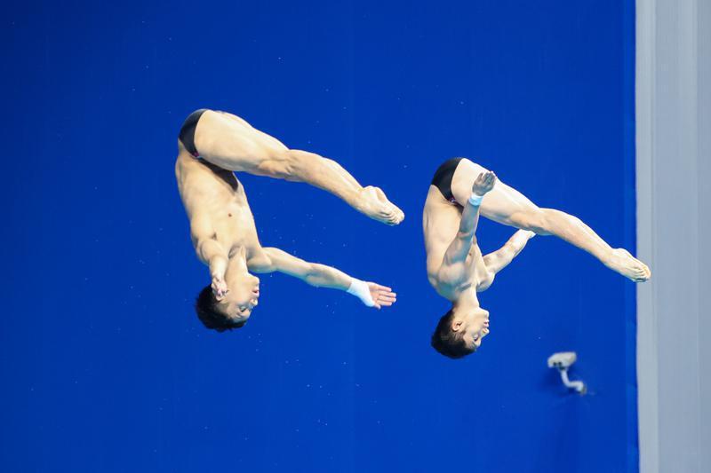陕西杨昊夺金！成功卫冕亚运会跳水男子双人10米跳台冠军(图2)