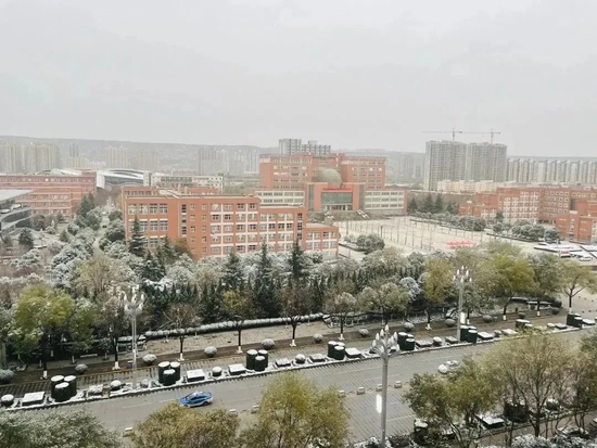 美炸！宝鸡初雪已至，许你一场浪漫人间(图9)