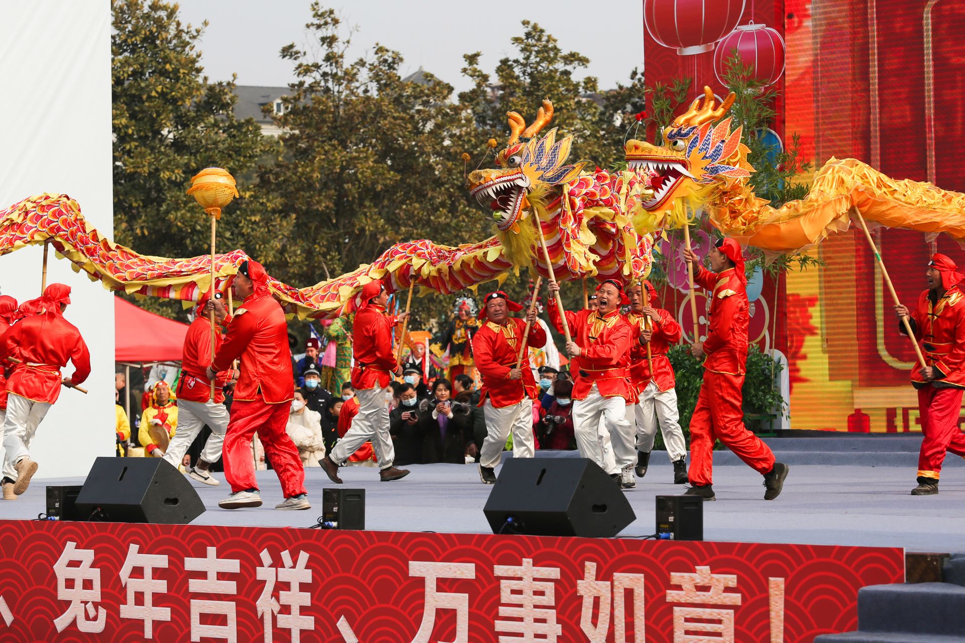 正在上传... 319f5f8b833c5297baa0a642d3683ffe.jpeg