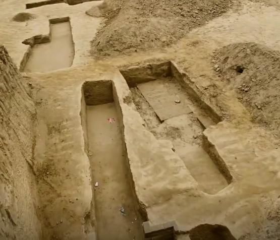 郑州常庄水库道李村附近疑似发现大量汉朝古墓(图1)