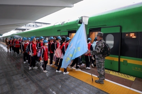 610余名学生，乘坐安康——铜川列车开启红色研学之旅(图3)