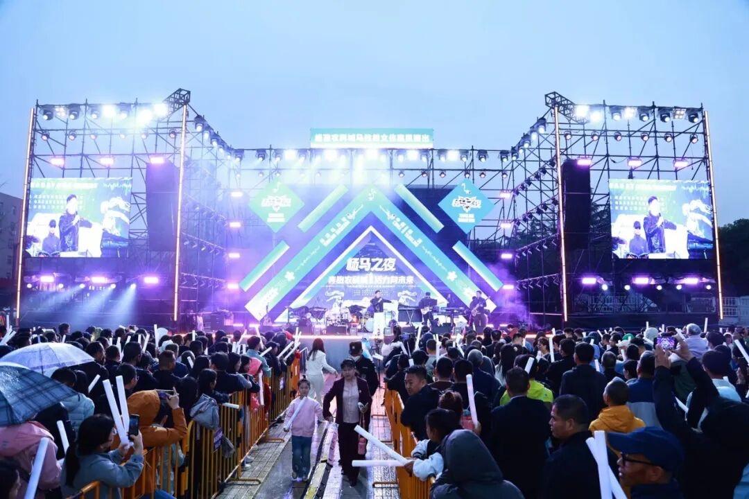 2026杨凌农科城马拉松赛鸣枪开赛,2万名跑友奔跑在农科城(图4)